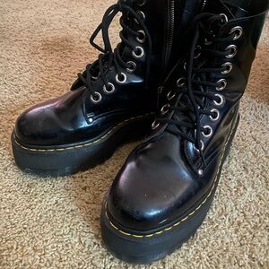 Doc Martens Jadon Max US W:10/ US M:9 /EU 42/ UK 8
